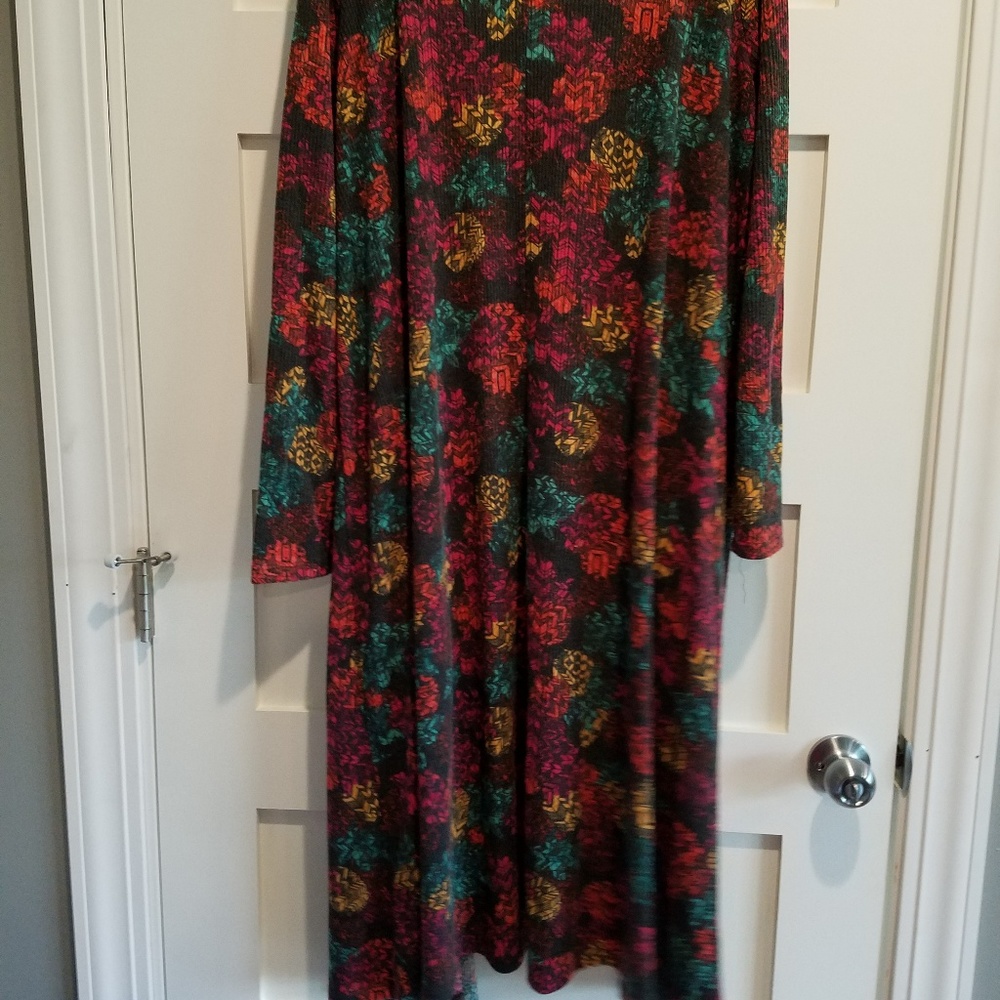 Lularoe Sarah - Picture 2 of 4